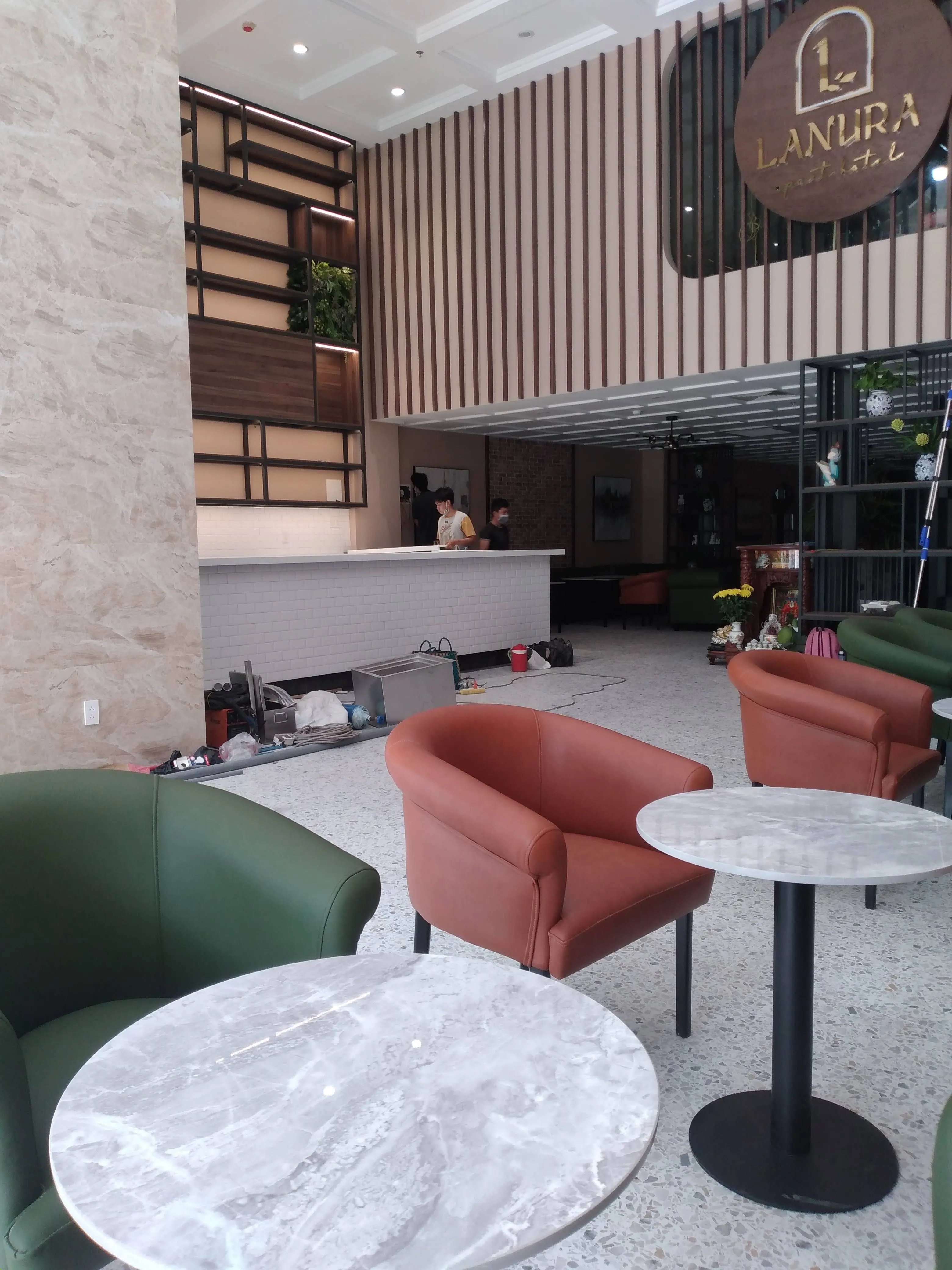 Thi công hoàn thiện Khách sạn