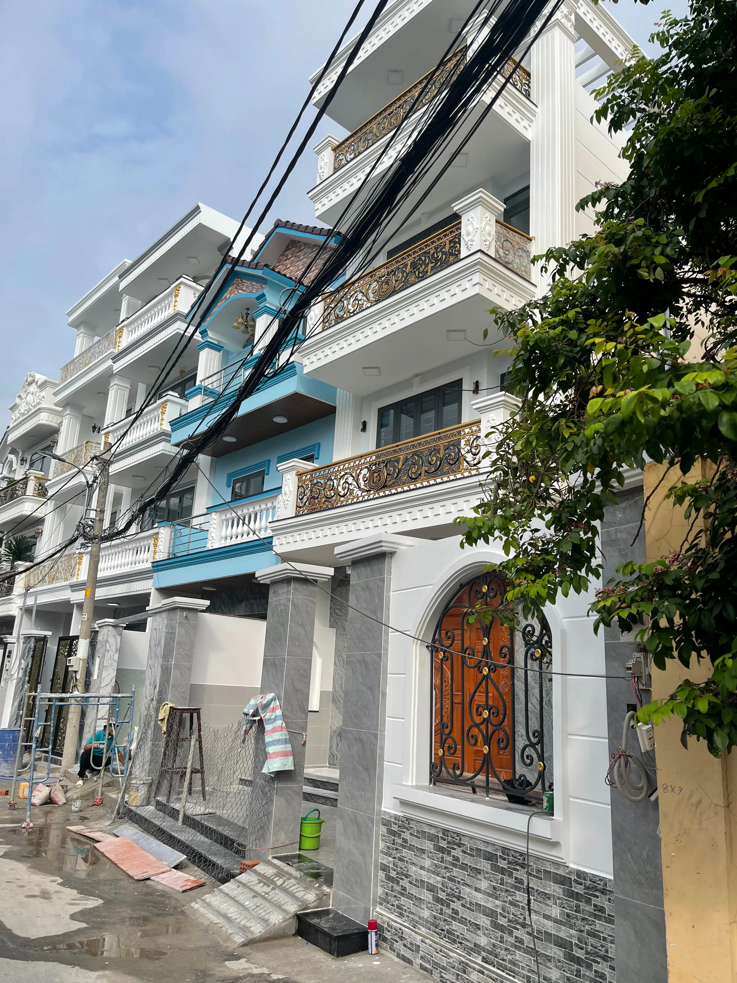 Thi công nhà liền kề