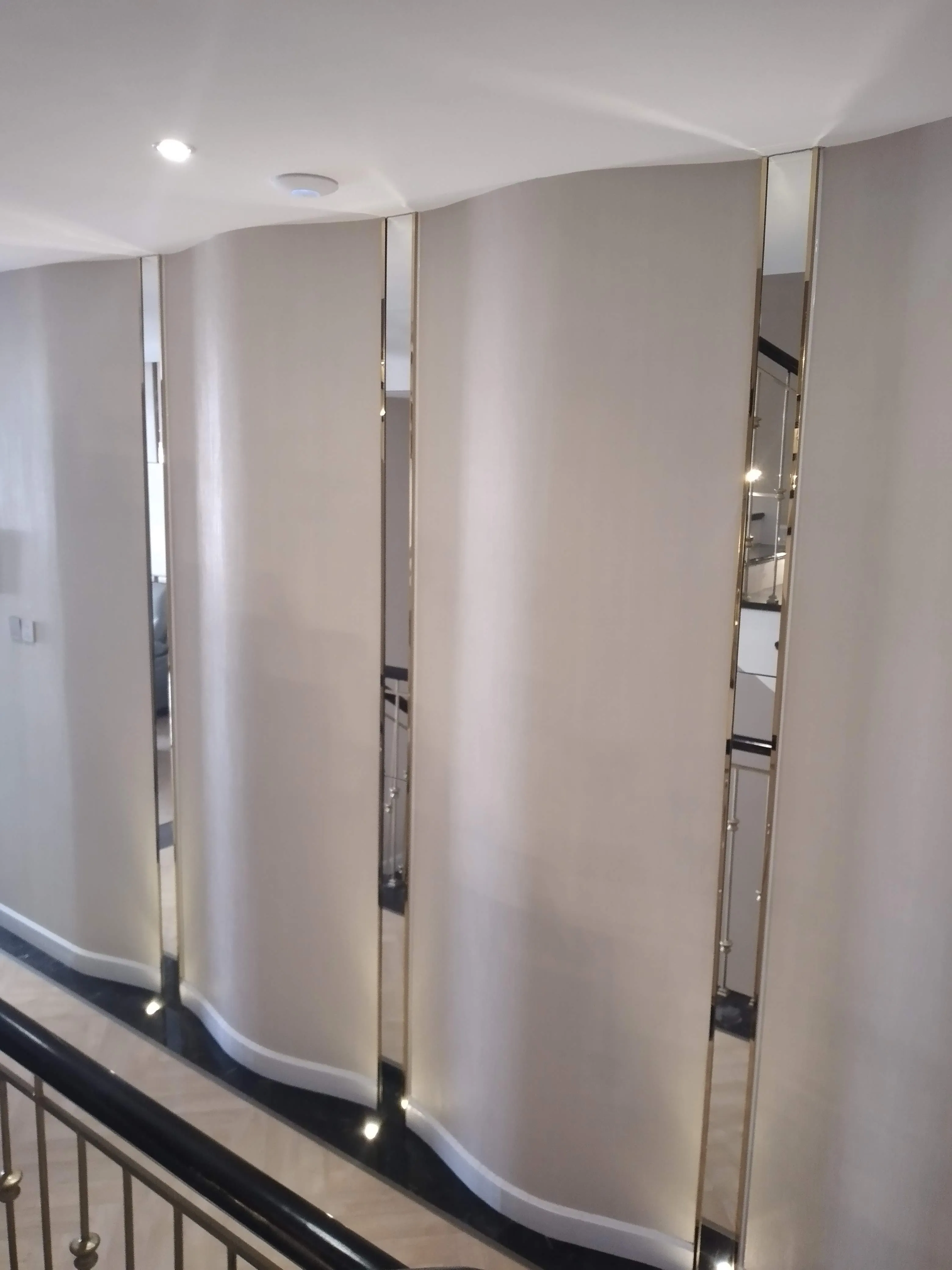 Thi công hoàn thiện nhà liền kề