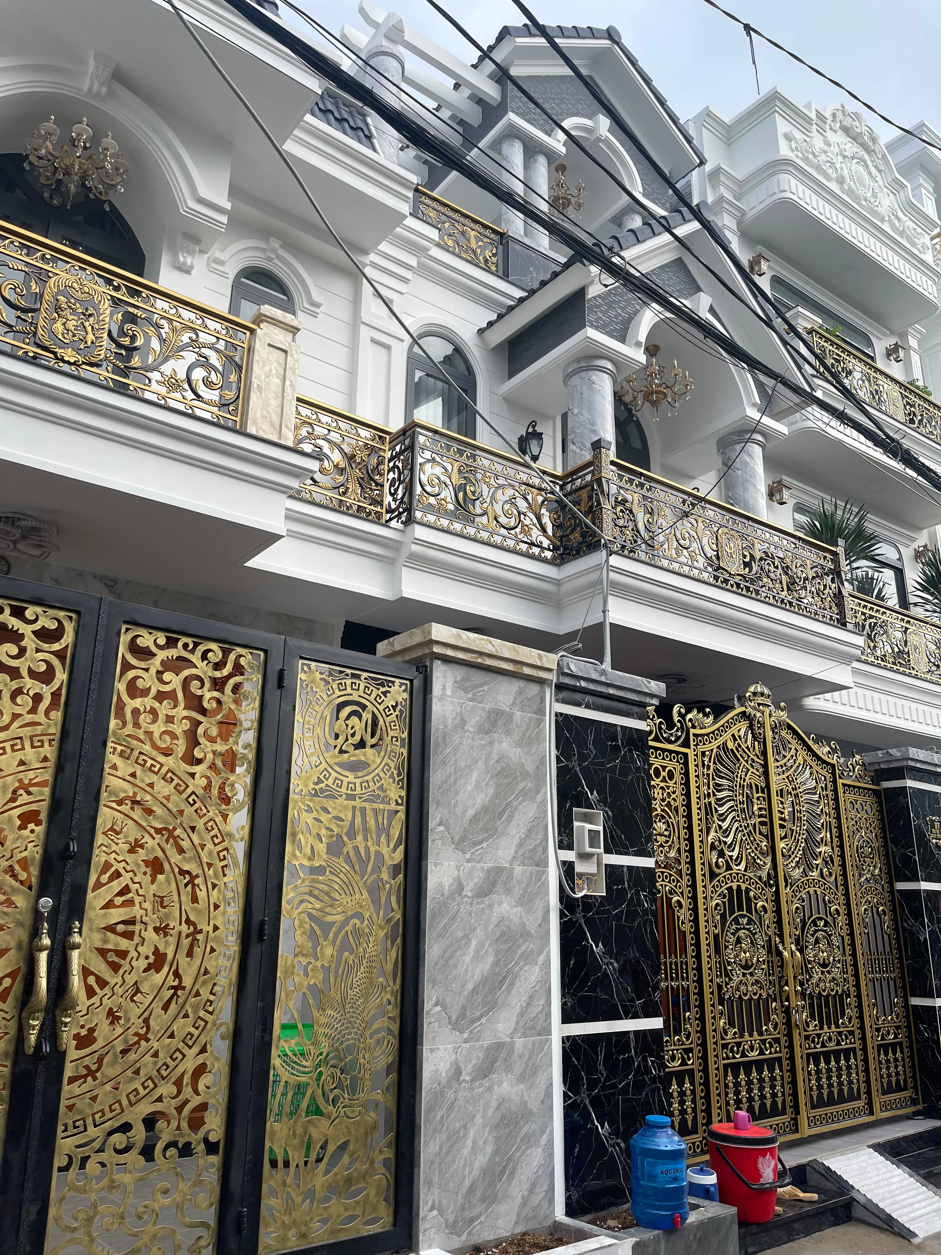 Thi công nhà liền kề