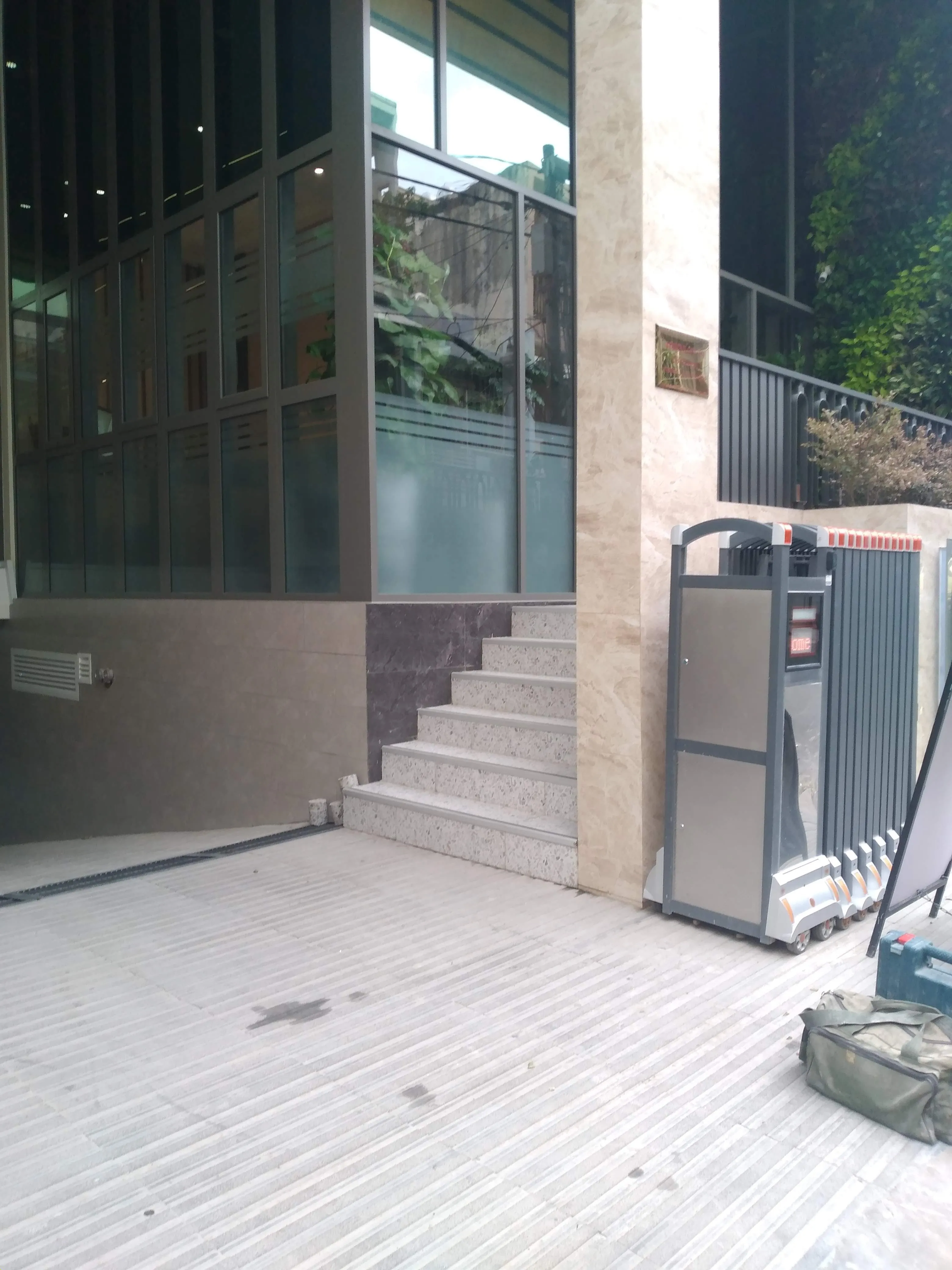 Thi công hoàn thiện Khách sạn