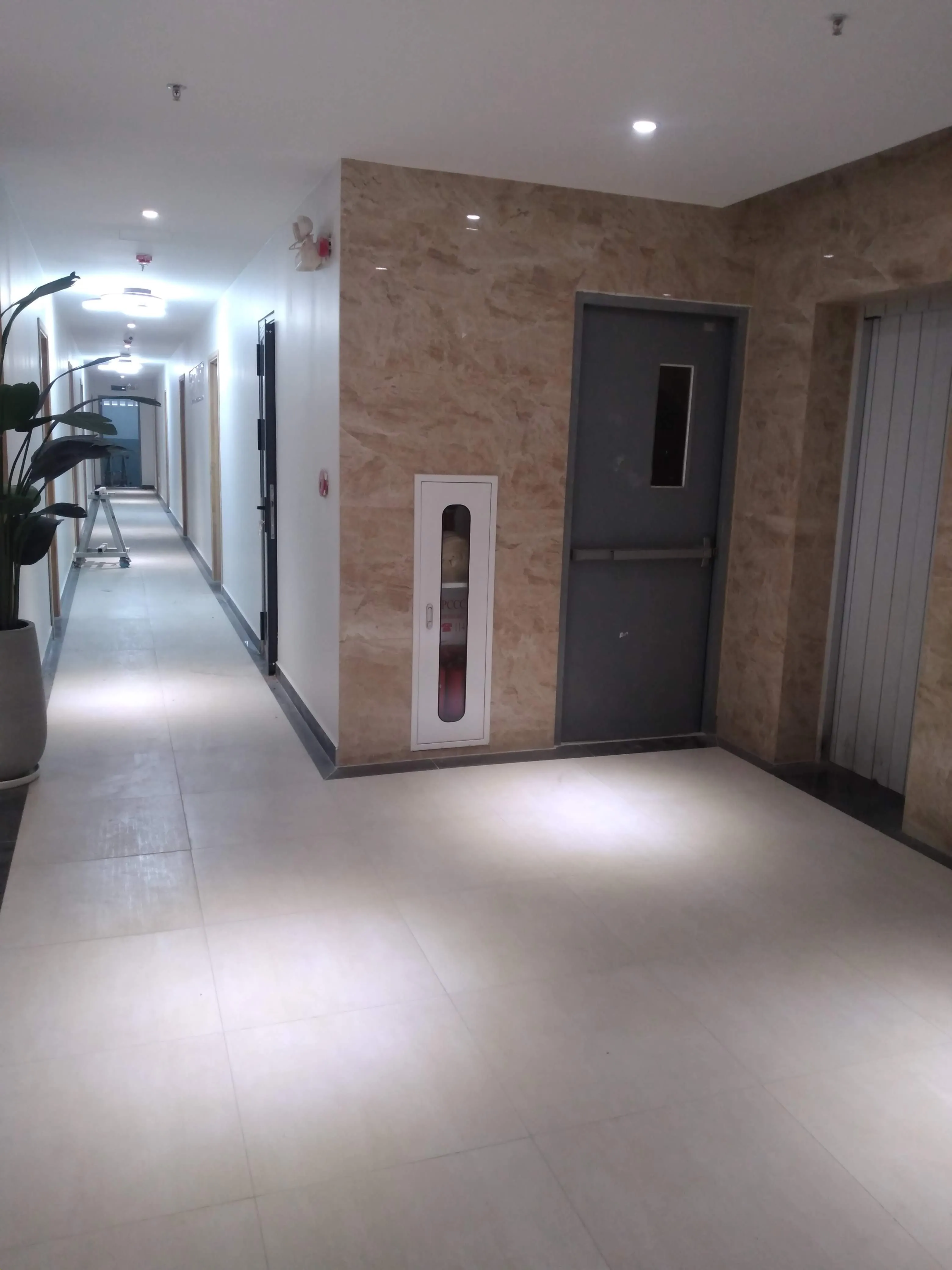 Thi công hoàn thiện Khách sạn