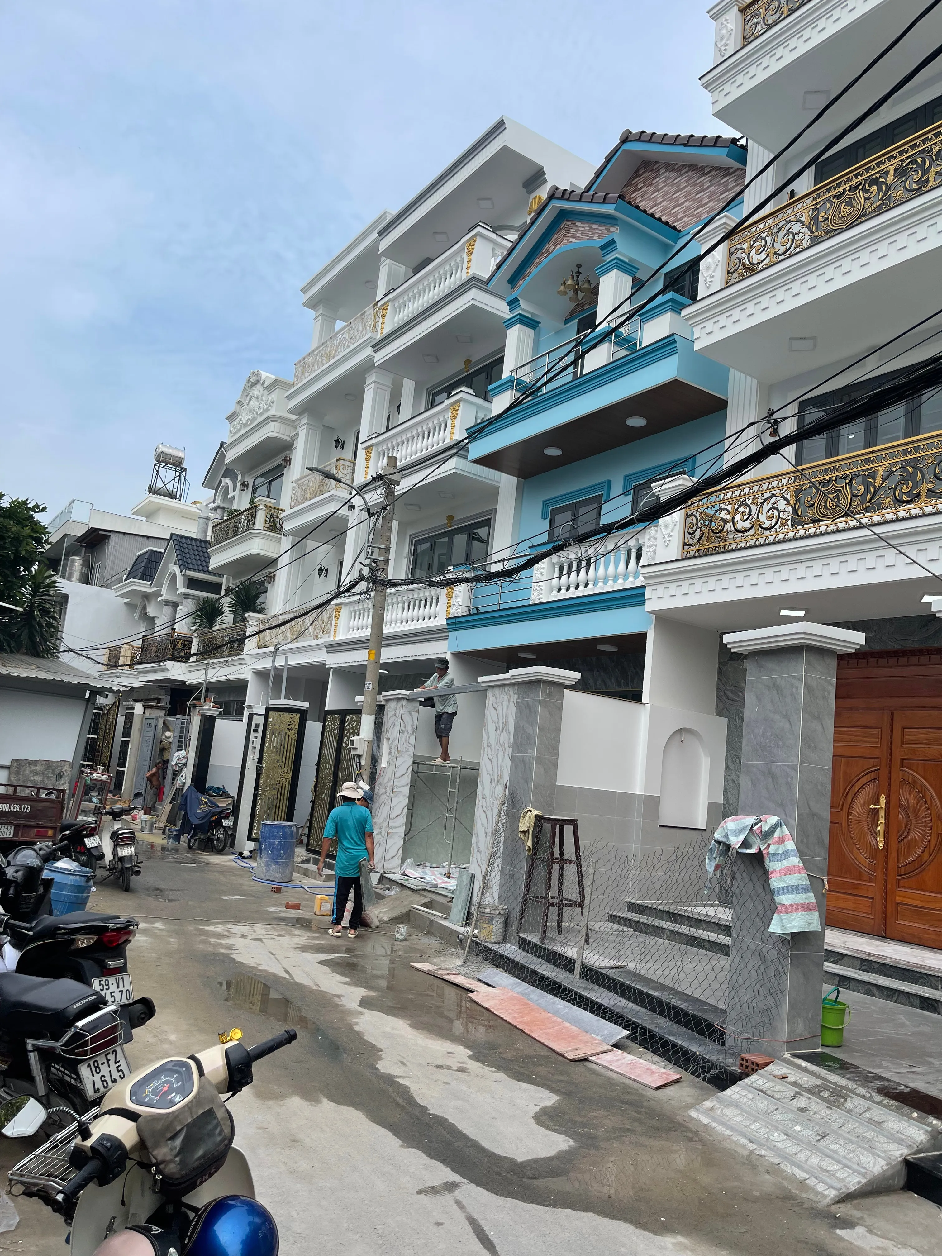 Thi công nhà liền kề