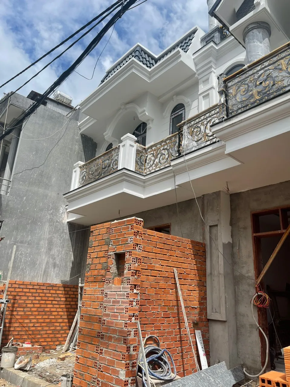 Thi công nhà liền kề