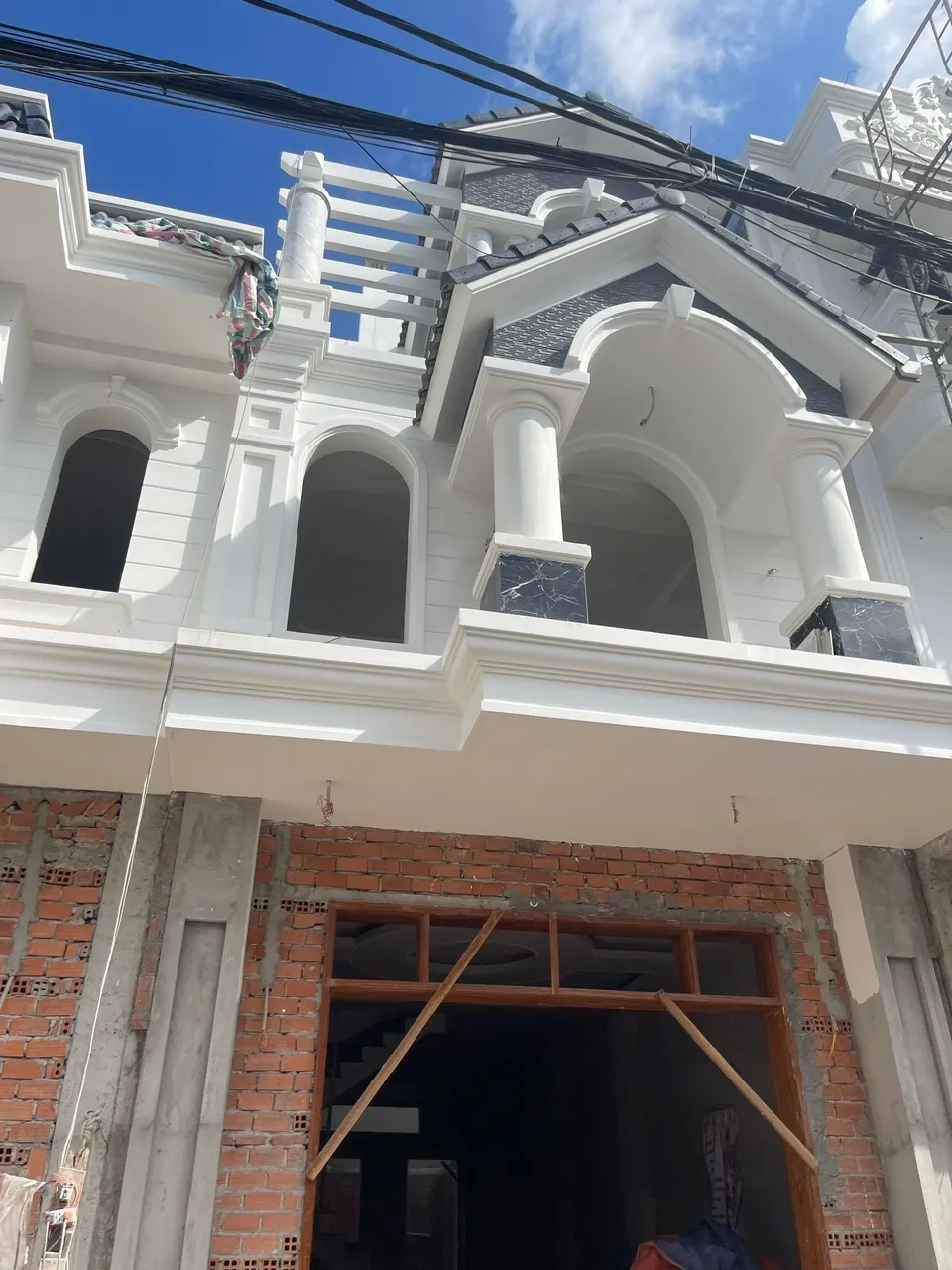 Thi công nhà liền kề