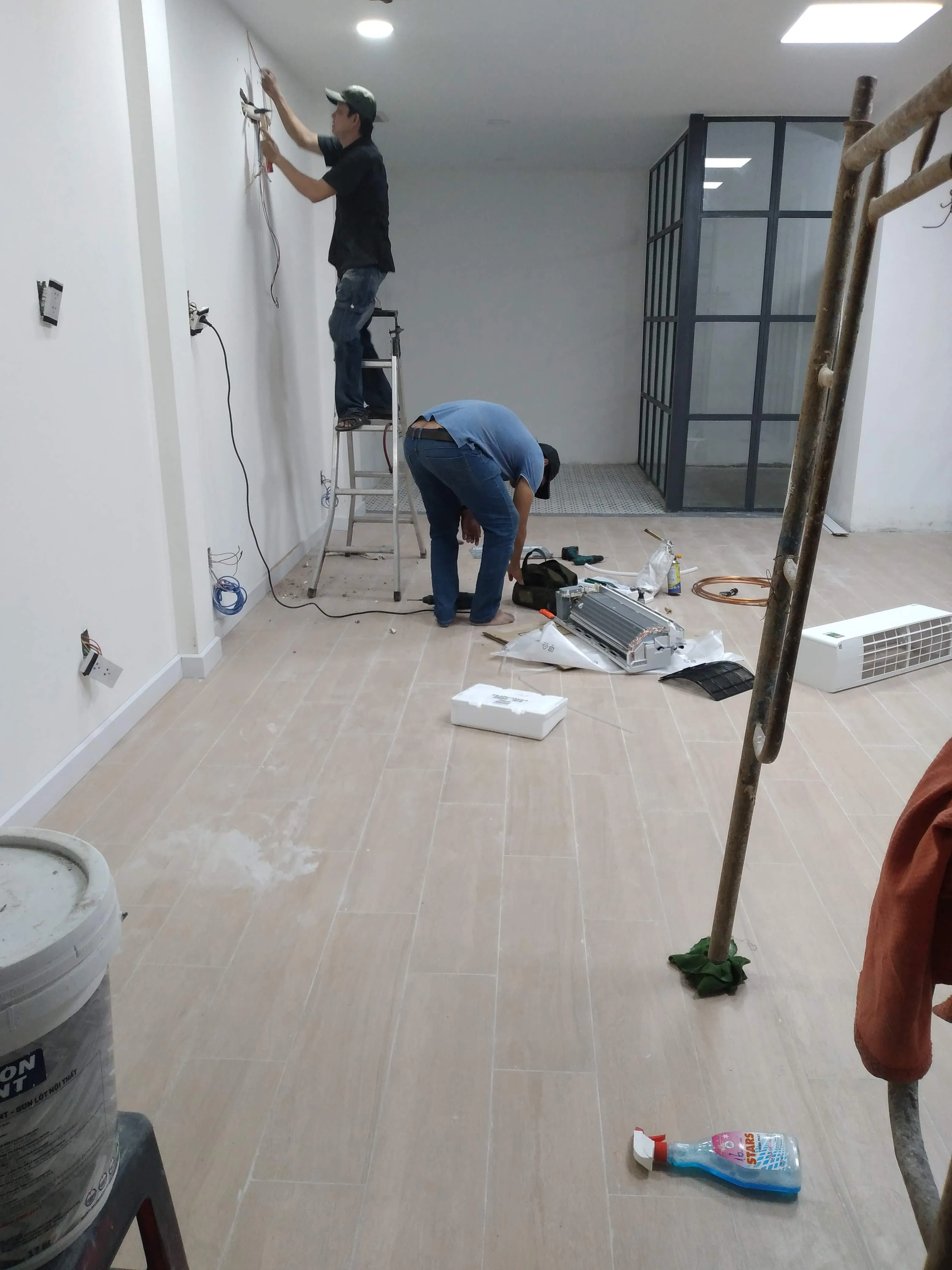 Thi công hoàn thiện Khách sạn