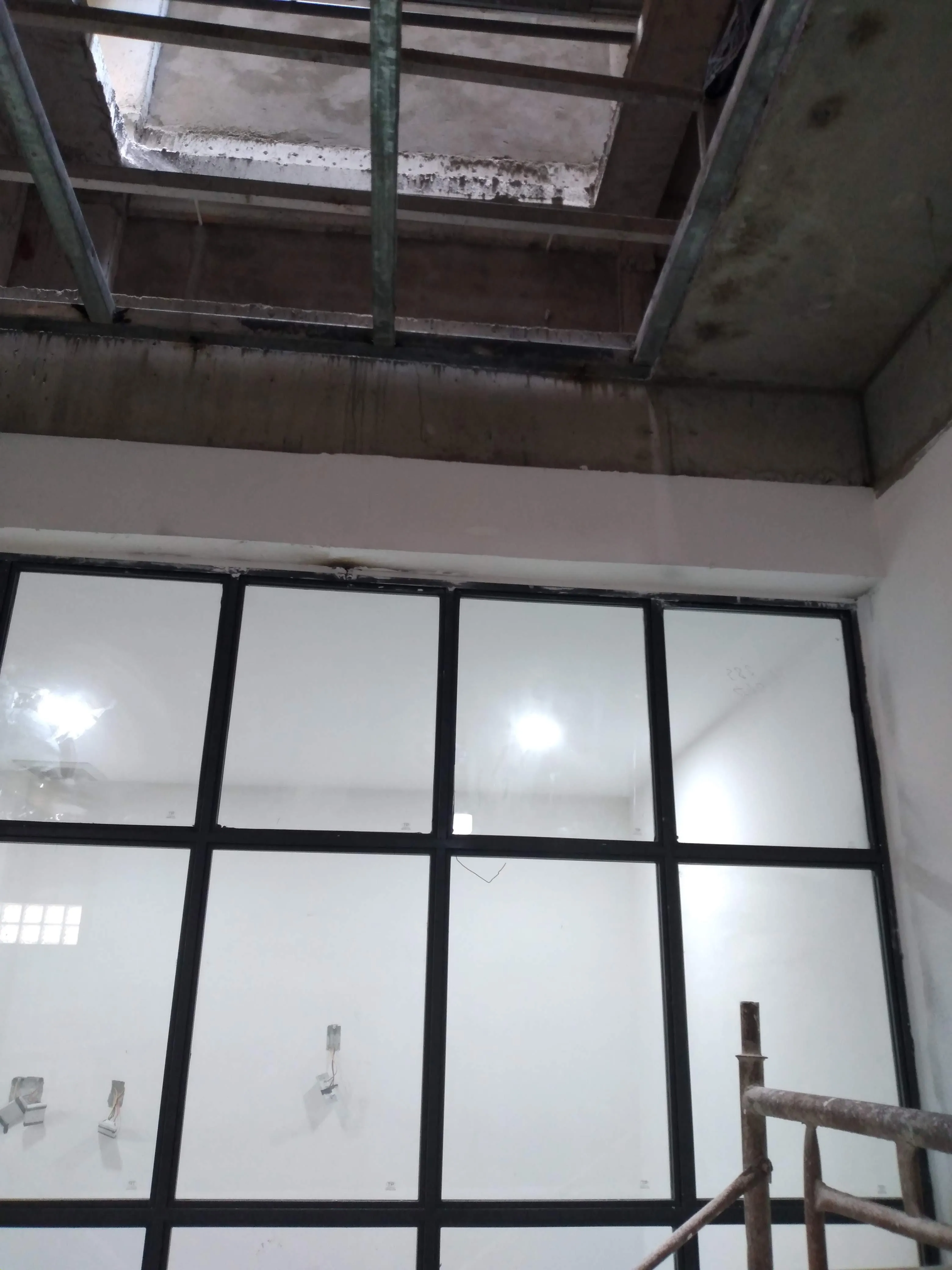 Thi công hoàn thiện Khách sạn